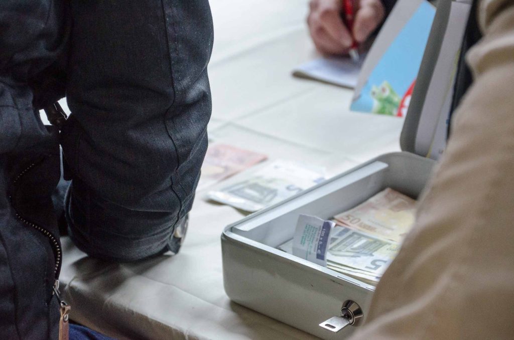 Bargeldjagt - 2014 im Küchenzentrum Dresden