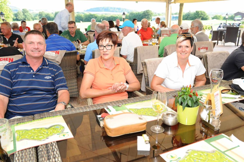 1. Mittwochsbecher 2015 in Ullersdorf - Küchenzentrum Dresden